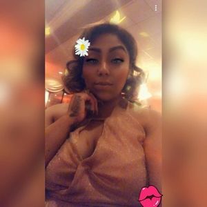 Meet your Posher, Saraa